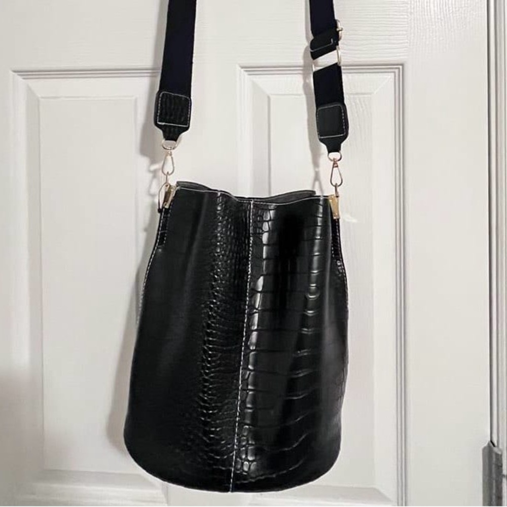 Elegant Women's Bag Bag. Real Leather tote bag